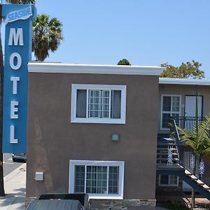 Seaside Motel